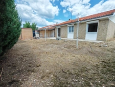 Maison à vendre 4 pièces SAINT SEURIN SUR L'ISLE (33)