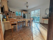 Maison à vendre 8 pièces SAINT CHRISTOPHE DE DOUBLE (33)