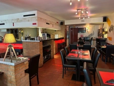 Dpt Hautes Pyrénées (65), à vendre TARBES Bar restaurant 