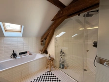 Appartement Bourgeois, locaux commerciaux et T2 à vendre TARBES (65)