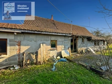 Authentique fermette bressane de 105 m² avec fort potentiel à Sainte-Croix-en-Bresse 🏡  