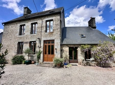 Maison à vendre 6 pièces SOURDEVAL (50) avec garage et sous sol complet