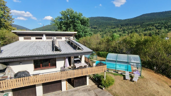 Dpt Vosges (88), à vendre CORNIMONT villa P8 de 263,98 m² - Terrain de 3 469,00 m² - Plain pied