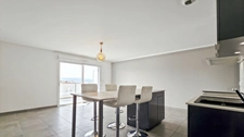 AJACCIO – T3 DERNIER ÉTAGE – TERRASSE DE 21 M² – 3 STATIONNEMENTS