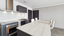 AJACCIO – T3 DERNIER ÉTAGE – TERRASSE DE 21 M² – 3 STATIONNEMENTS