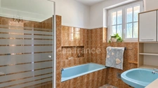 Maison familiale 148 m² – 5 chambres, grand sous-sol et terrain de 2 566 m² – Saint-Martial-de-Nabirat