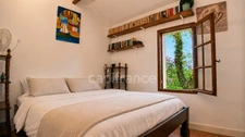 Maison périgourdine en pierre avec gîte, piscine et 1,25 ha de terrain – Doissat