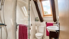 Maison périgourdine en pierre avec gîte, piscine et 1,25 ha de terrain – Doissat