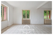 Maison individuelle de 106 m² avec jardin et ruisseau – Roufillac / Carlux