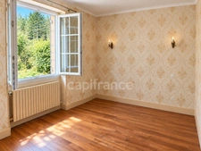 Maison familiale 148 m² – 5 chambres, grand sous-sol et terrain de 2 566 m² – Saint-Martial-de-Nabirat