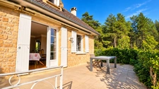 Maison familiale 148 m² – 5 chambres, grand sous-sol et terrain de 2 566 m² – Saint-Martial-de-Nabirat