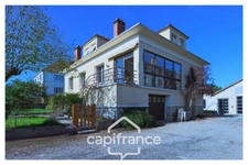 Detached house in Gourdon – Spacious, with garden and great potential for conversion
