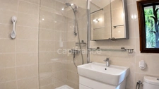 Maison périgourdine en pierre avec gîte, piscine et 1,25 ha de terrain – Doissat