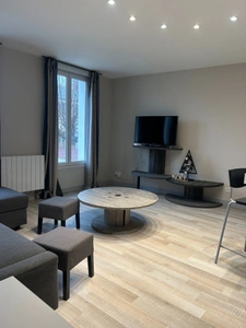 CHATEAU THIERRY 02 CHARMANT F2  de 46m2 A VENDRE HYPER CENTRE