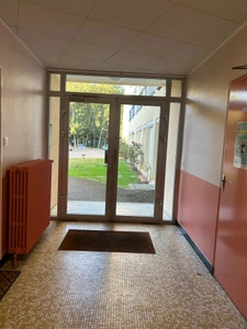  SOISSONS (02) A VENDRE  HYPER CENTRE APPARTEMENT DE 38 m2  AVEC PARKING