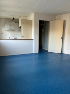  SOISSONS (02) A VENDRE  HYPER CENTRE APPARTEMENT DE 38 m2  AVEC PARKING