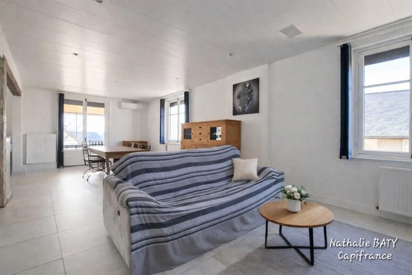 Maison familiale 174 m² 4 chambres + espace indépendant – 20 min Annecy