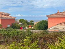 A vendre CARGESE - proche de la plage - Maison de 2 chambres et 1 bureau - Jacuzzi