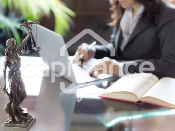 A LOUER DE SUITE - Local/bureau en hyper centre ville de CHANTILLY - toutes activité hors restauration