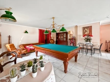 Propriete à vendre 5 pièces proche de SENLIS (60) - 3 chambres possibilité 4 - Jardin 2100m2 avec Piscine - A1 à 10 min / CDG 20 min / Ecoles privées et publiques / Commodités
