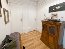 Bel Appartement rénové avec balcon à vendre 3 pièces CHANTILLY (60) - box Garage - CENTRE VILLE CHANTILLY - GARE PARIS TER 25min - CDG 35 MIN