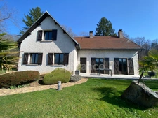 Propriété de caractère en lisière de forêt – 185 m² habitables sur 2 100 m² de terrain