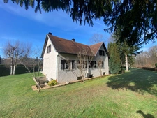Propriété de caractère en lisière de forêt – 185 m² habitables sur 2 100 m² de terrain