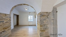 Appartement duplex type maison de village à vendre 4 pièces  (01)