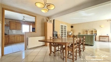 À Trégunc, une maison familiale baignée de lumière à deux pas de la mer !