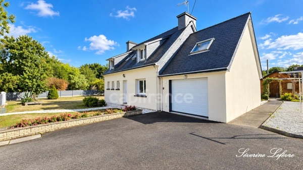 À Trégunc, une maison familiale aux beaux volumes, à deux pas du littoral !