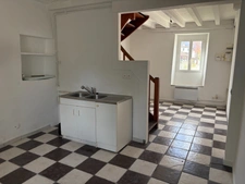 En EXCLUSIVITE Appartement de 75 m² en triplex 3 pièces à SAINT JEAN PIED DE PORT (64)