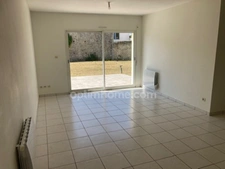 Maison avec jardin et garage, 4 pièces  