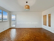 APPARTEMENT 3 PIECES  210 000 EUROS