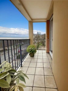 APPARTEMENT 3 PIECES  210 000 EUROS