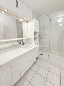 APPARTEMENT 3 PIECES  210 000 EUROS