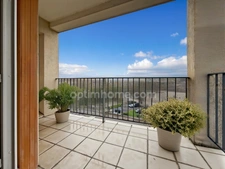 APPARTEMENT 3 PIECES  210 000 EUROS