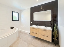 DOMONT (95) A 25 MINUTES DE PARIS - MAISON FAMILIALE AVEC PISCINE 4 CHAMBRES • 160 m²     750 000 €