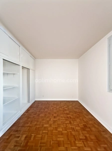 APPARTEMENT 3 PIECES  210 000 EUROS