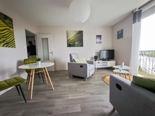 CHOLET – Appartement lumineux 2 chambres avec vue panoramique, balcon, cave et parking sécurisé