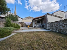 MAISON ANCIENNE A SAINT LAURENT SUR SEVRE (85)