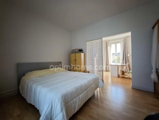 CHOLET : MAISON DE CARACTÈRE EN PIERRE – EMPLACEMENT PREMIUM À CHOLET (QUARTIER GARE)