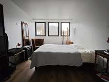LOFT D’EXCEPTION – HYPERCENTRE DE CHOLET – 110 m² – JARDIN – PARKING PRIVATIF