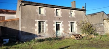 Maison à vendre 2 pièces avec le grenier aménageable LOUIN  (79)