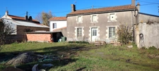 Maison à vendre 2 pièces avec le grenier aménageable LOUIN  (79)