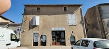 local commercial avec appartement à vendre AIRVAULT (79)