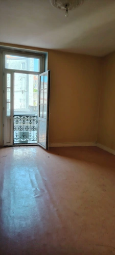 Maison à vendre  ensemble de deux logements centre d'airvault  (79)