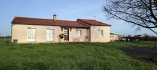 Maison plein pied  7 pièces LOUIN (79)