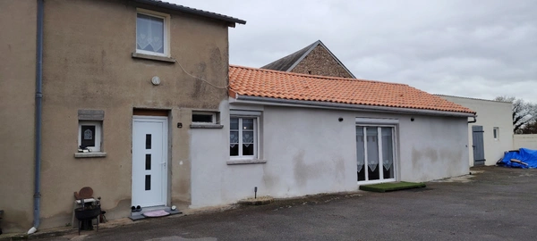 Maison à vendre 10 pièces SAINT GENEROUX (79)