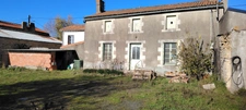 Maison à vendre 2 pièces avec le grenier aménageable LOUIN  (79)