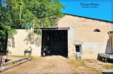 À vendre – Ensemble immobilier avec hangar et maison d’habitation à proximité de la zone O’Green